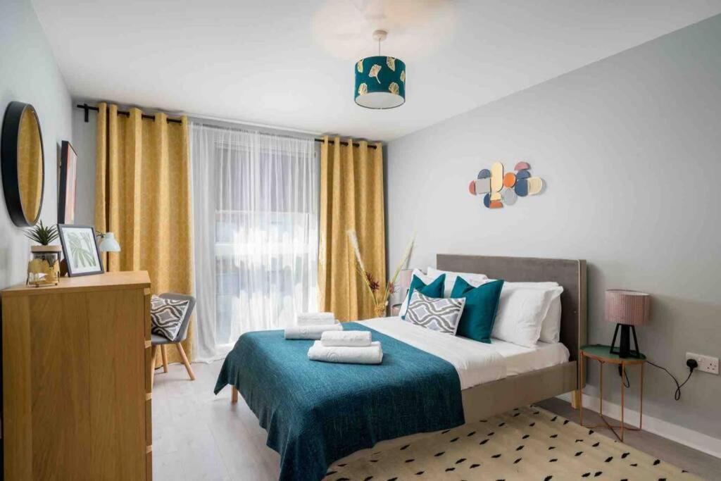 Kew Gardens Retreat Apartment Bagian luar foto