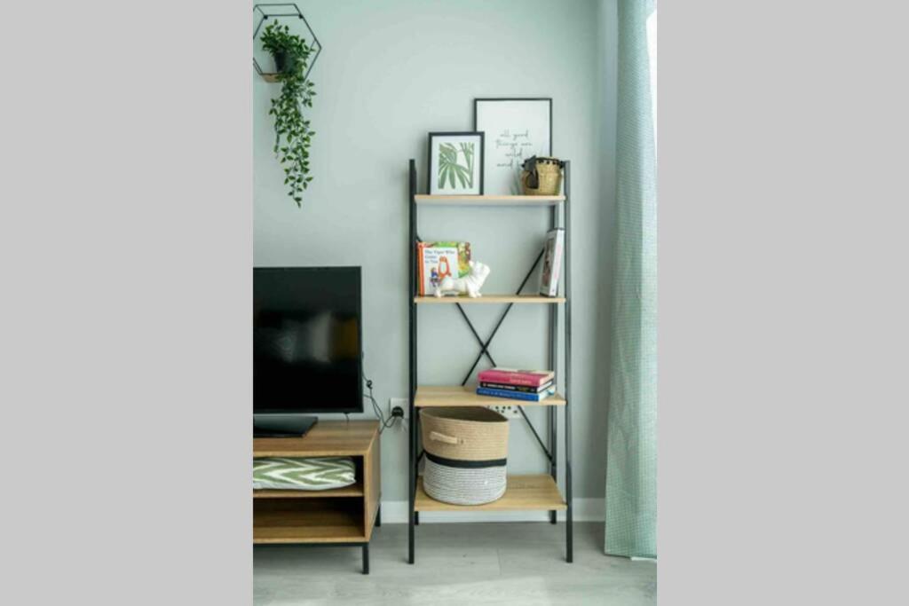 Kew Gardens Retreat Apartment Bagian luar foto